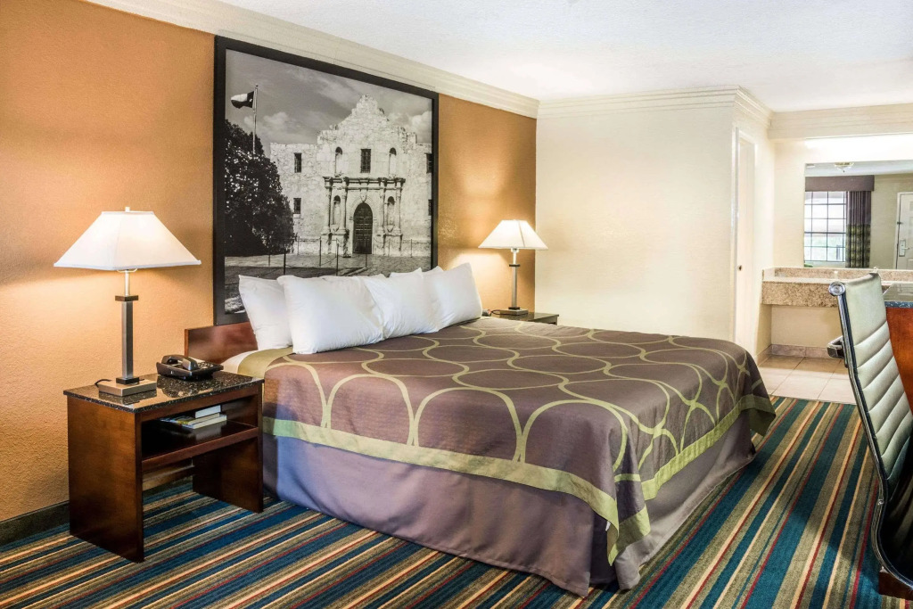 Express Inn & Suites Houston Katy