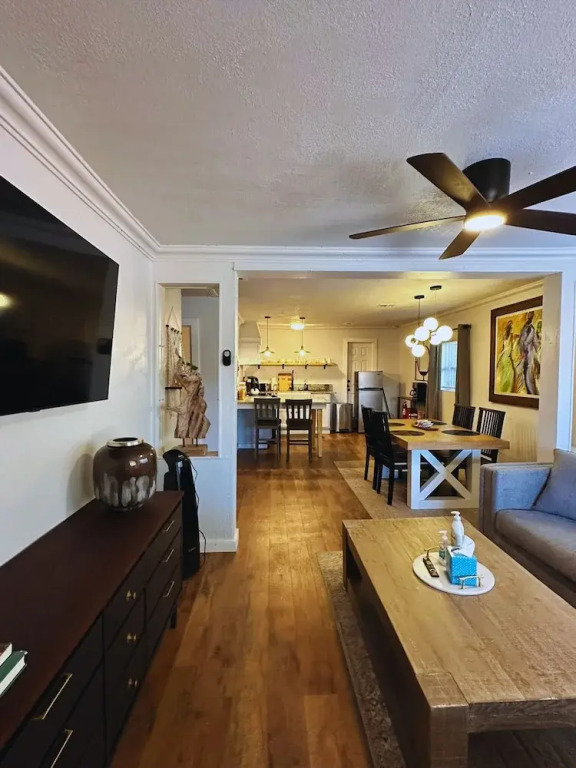 2br-newly Renovated Full Kitchen-3 Mins Asia Dist