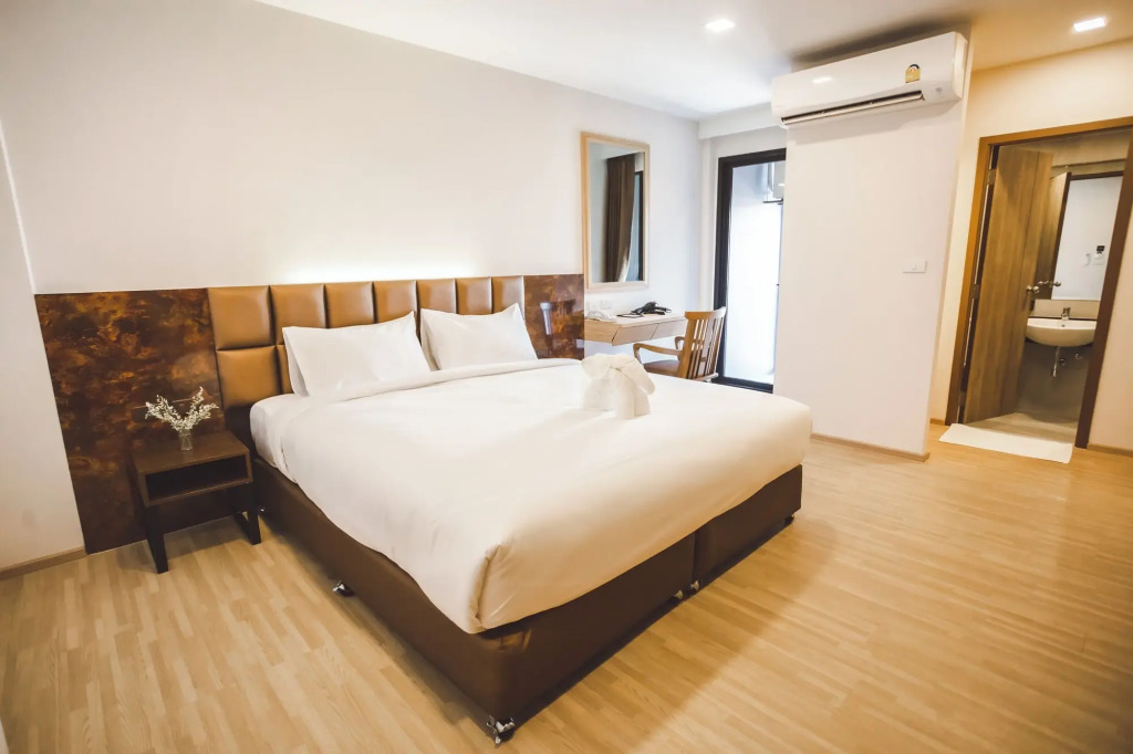 B2 Amata Nakorn Premier Hotel
