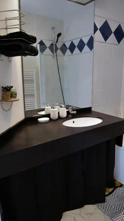 Studio a 8 Min a Pied du Futuroscope – 1/4 Pers
