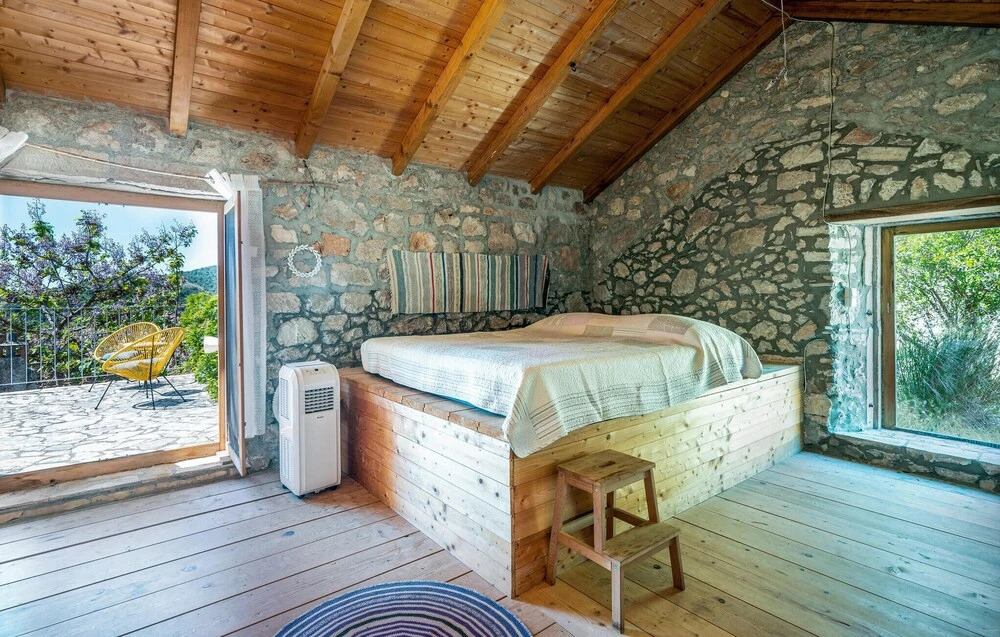 Stunning Home in Janjina With Wifi and 2 Bedrooms