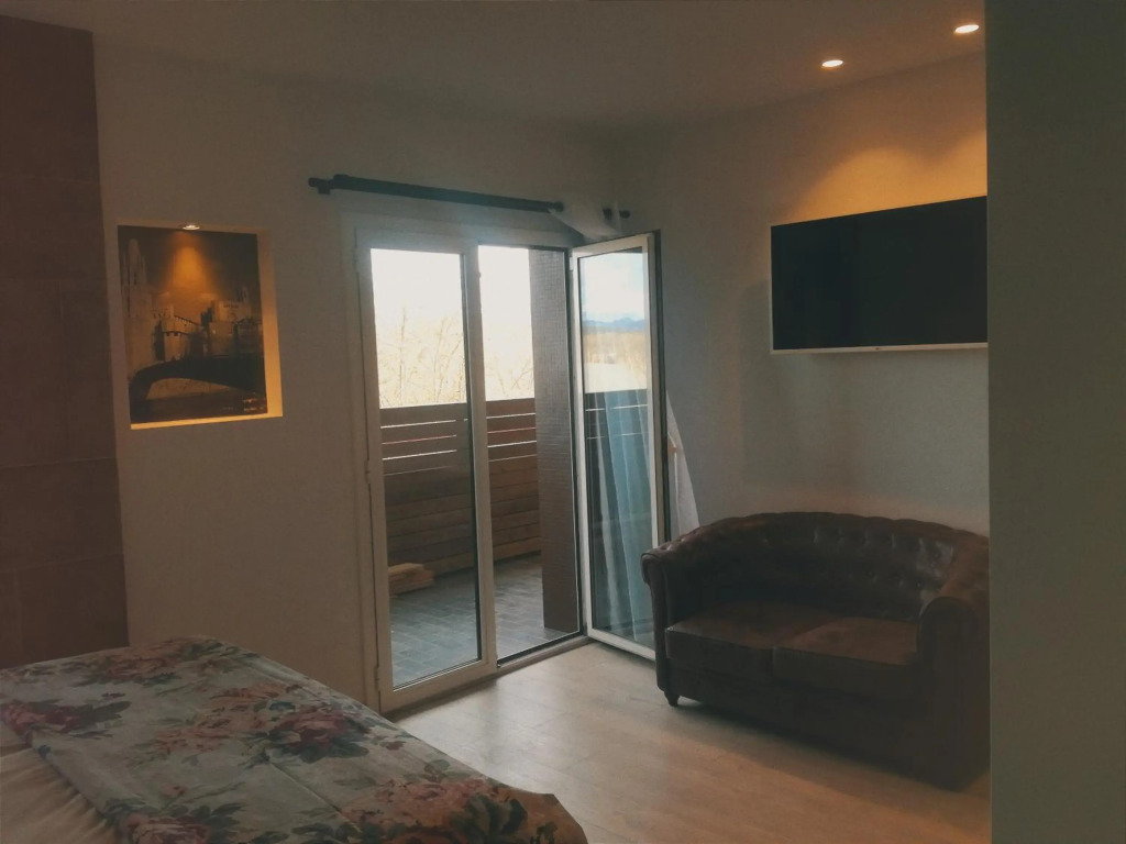 Turistic Girona - Piso de 3 habitaciones