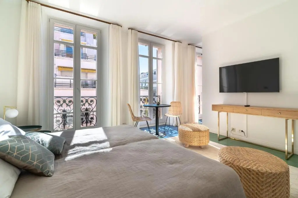 La Guitare 31 - Nice, Modern Studio in Center of Cannes, Right Behind Grand Hotel