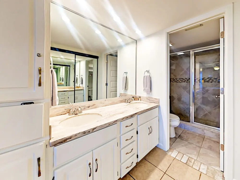 2800 Gulf Blvd Condo Unit 305 2 Bedrooms 2 Bathrooms Condo