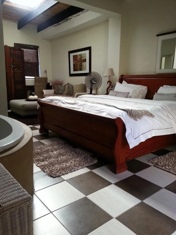 Zwinoni Lodge