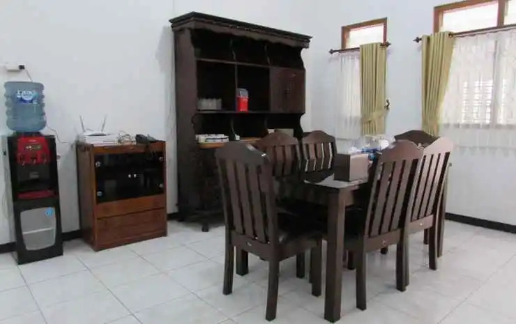 Guest House Griya Jambu 20