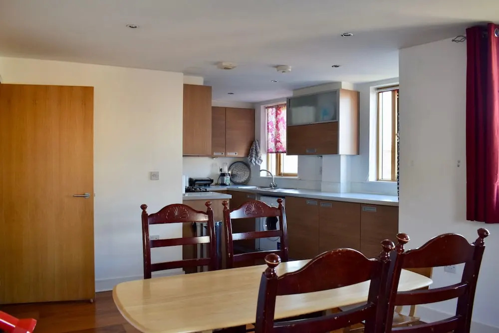 2 Bedroom Bethnal Green Apartment