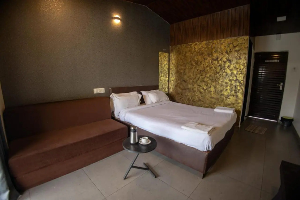 Canal Touch Resort