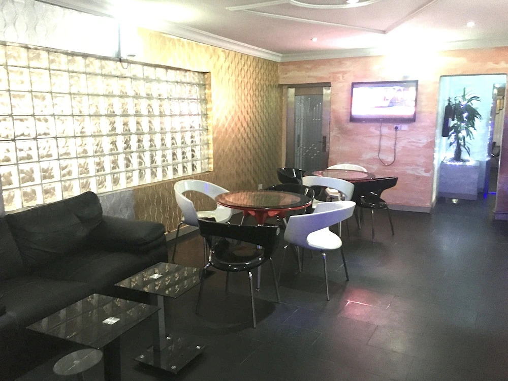 Zaaz Hotel