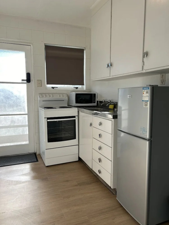 Avon Apartments