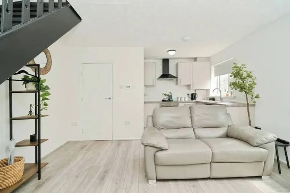 2-bed House Near Bury Town Centre