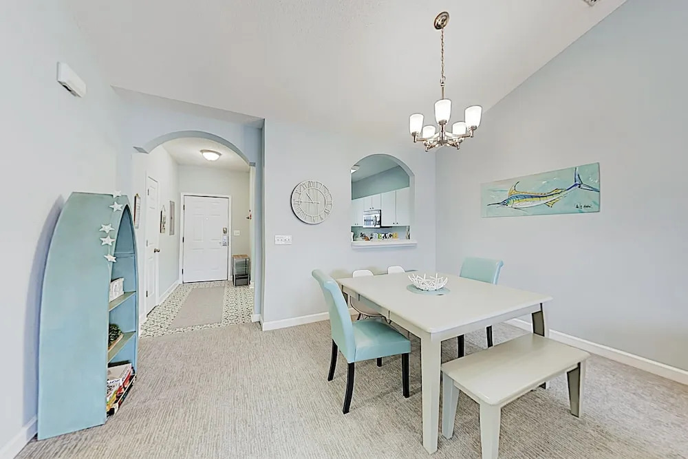 Beautiful Barefoot Golf W/ Pool & Tennis 2 Bedroom Condo