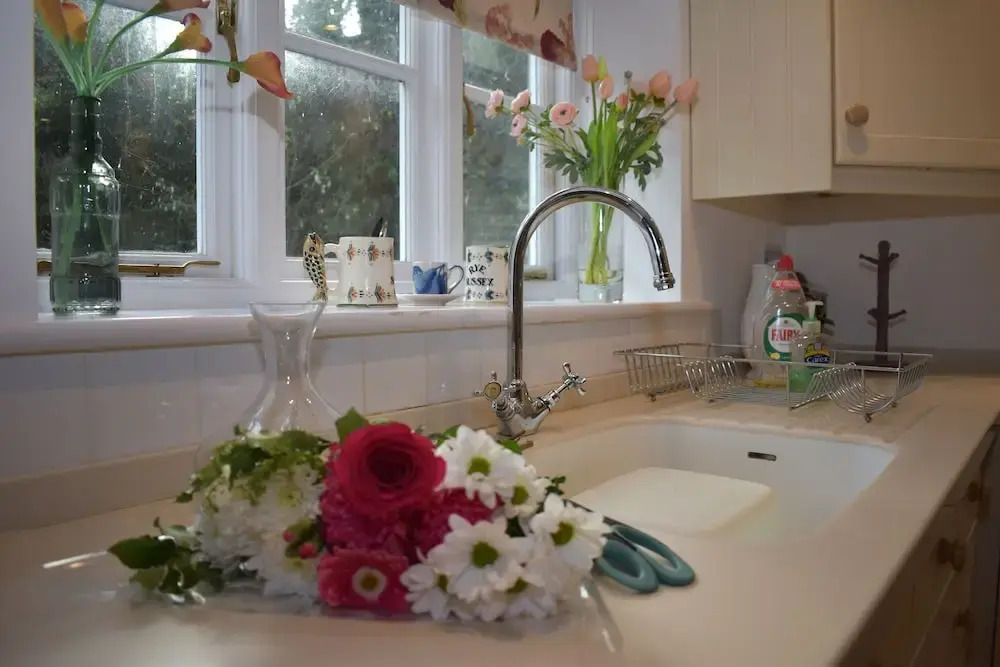 Whitefriars, Rye - central location with parking for 3 cars - large family home