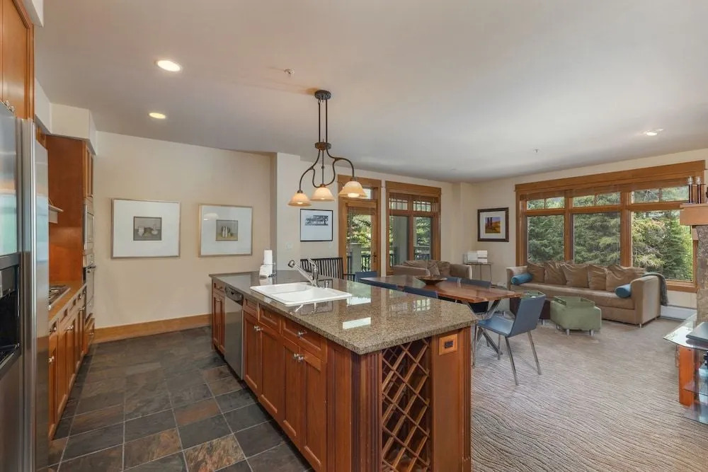 Lone Eagle #3009 - 2 Br Condo