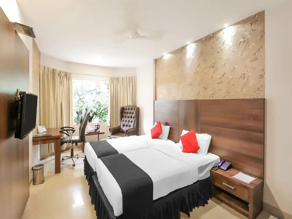 THE DAWN HOTEL