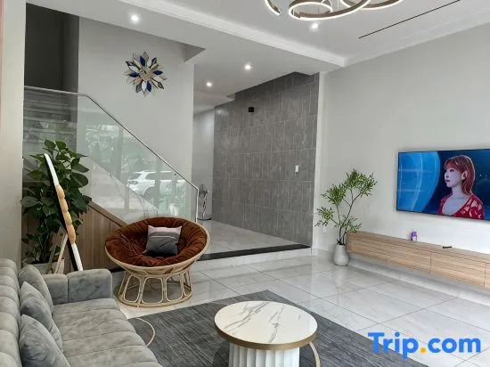 Mai' House - Elevator, indoor 25m swimming pool, 5 Bedrooms ,Vung Tau Center