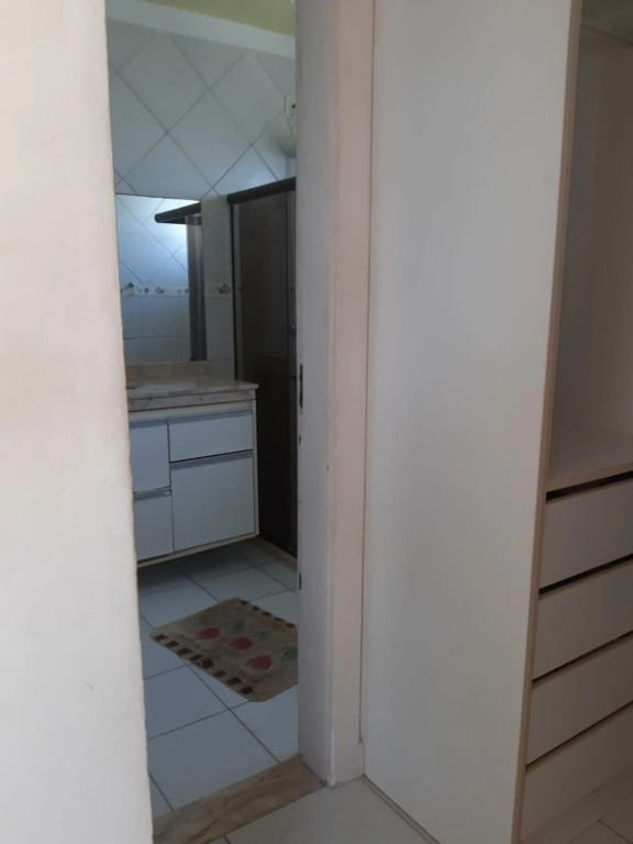 Casa em Buraquinho