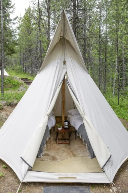 Under Canvas Mount Rushmore