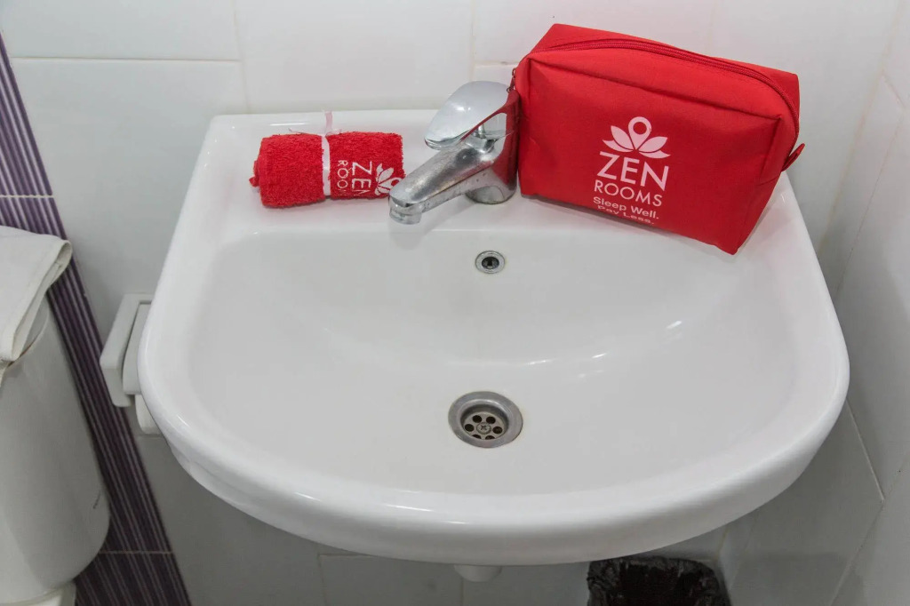 ZEN Rooms Batu Pageh Legian Kuta
