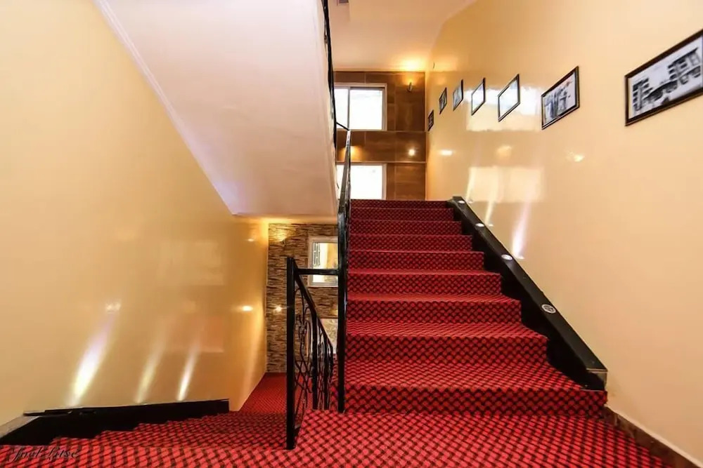 Aurelia Palace