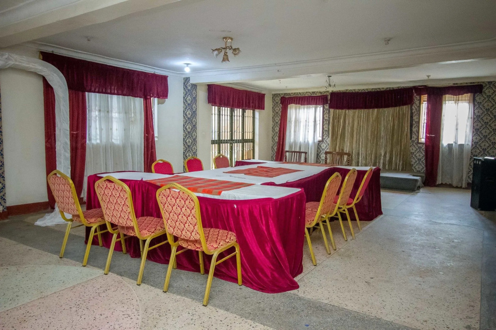 La Grand Chez Johnson Hotel Muyenga