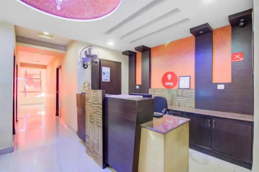 OYO 5660 Hotel Sree Residency