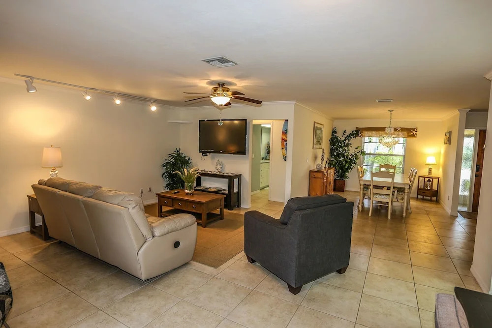5150 Williams Drive
