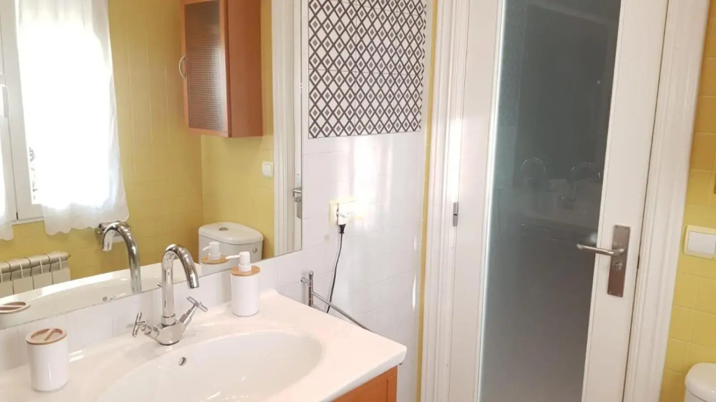 Apartamento San Quirce - céntrico y reformado- wifi y netflix