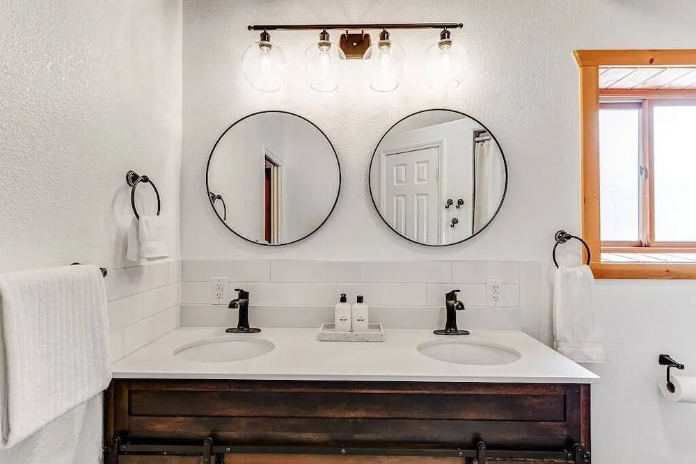 Warm And Luxurious Private Breckenridge Cabin Retreat W Hot Tub Blue River Hideaway By Boutiq