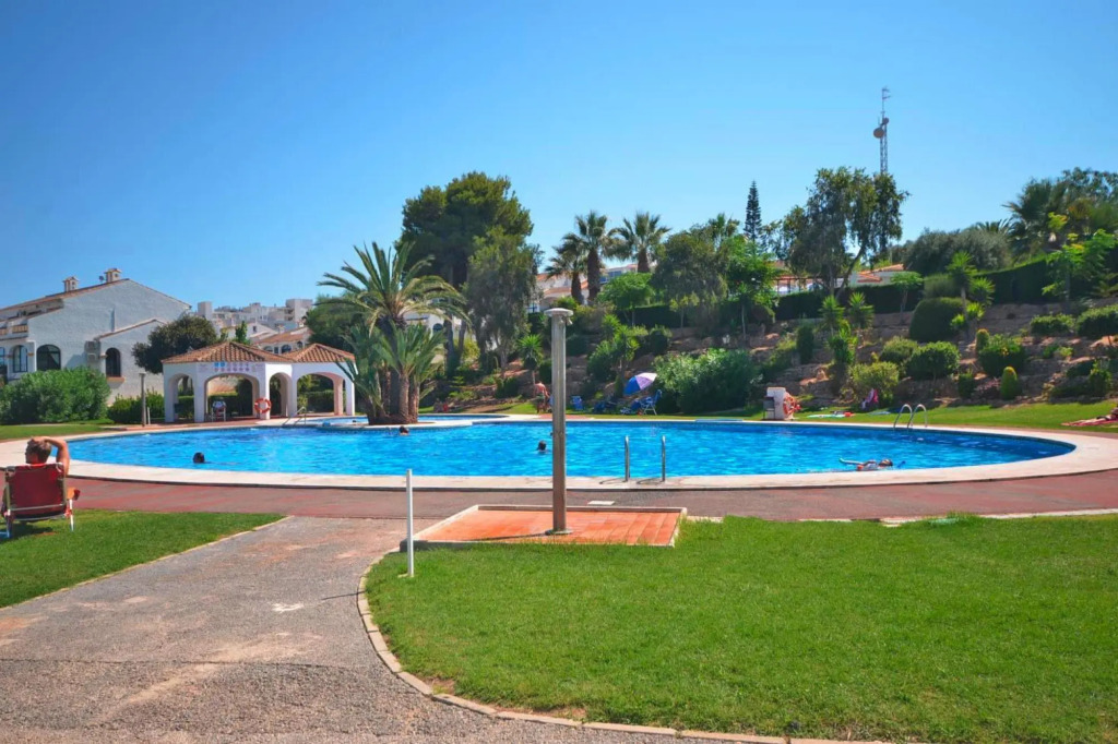 Apartment in Santa Pola with a shared pool