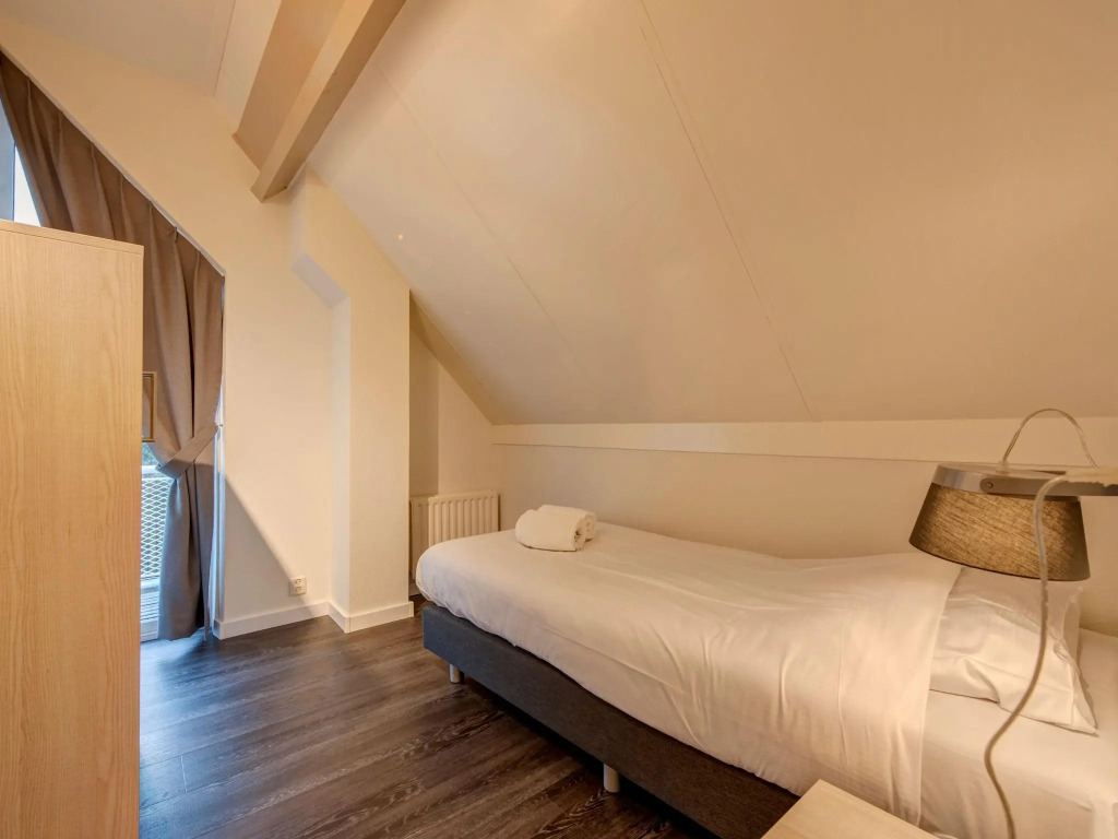 Restyled Villa With Dishwasher, Near the Beach