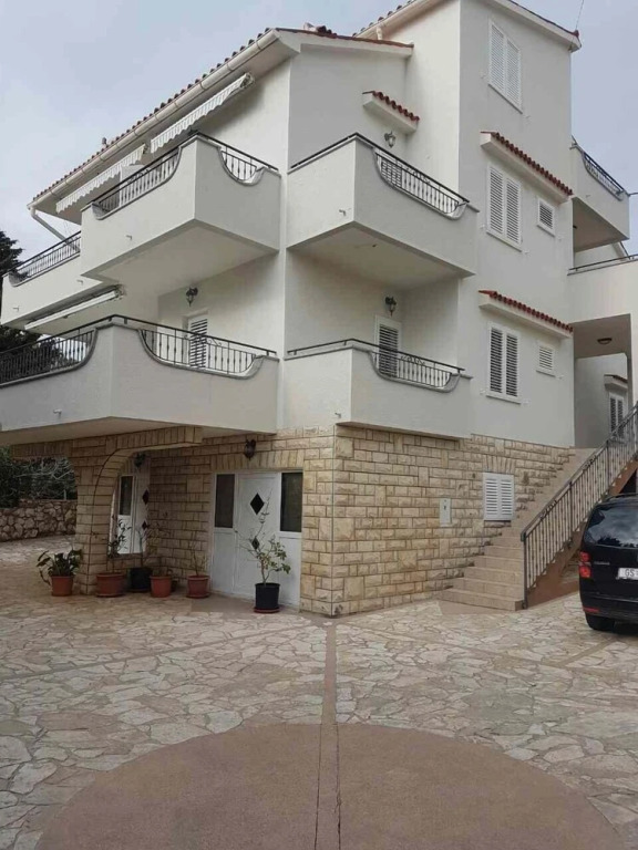 Apartmani Emilio Novalja