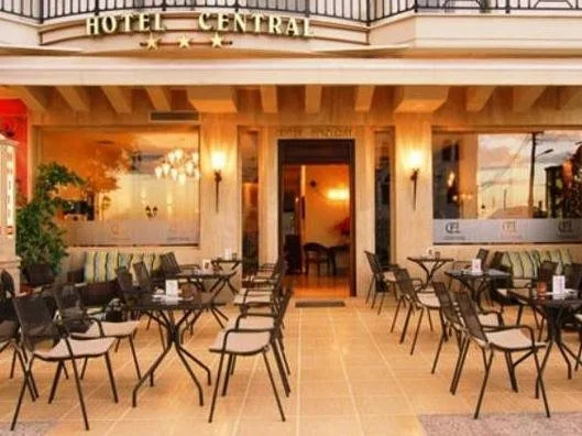 Central Hotel