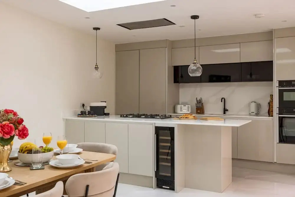3-bdr Stunning LUX Villa Parking Central London
