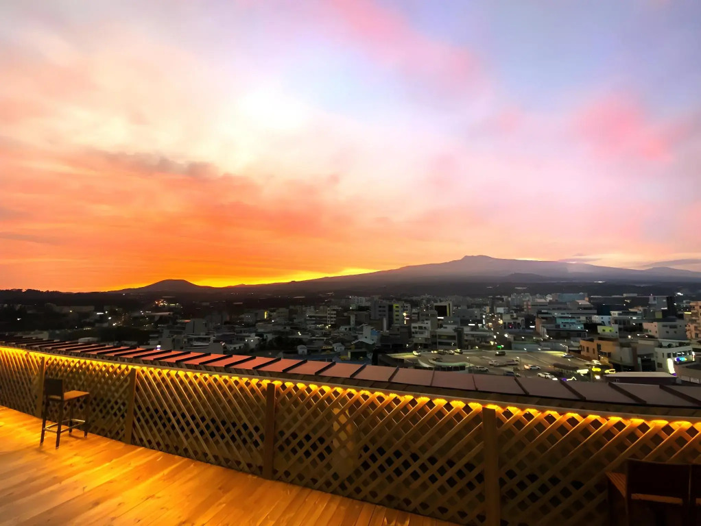 Hotel Rest Seogwipo
