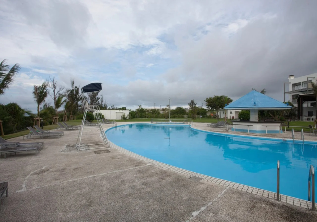 YYY CLUB iE RESORT