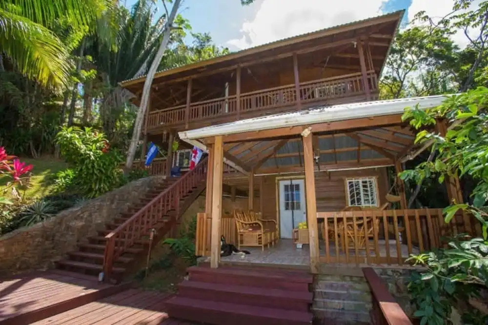 Jungle Reef Inn
