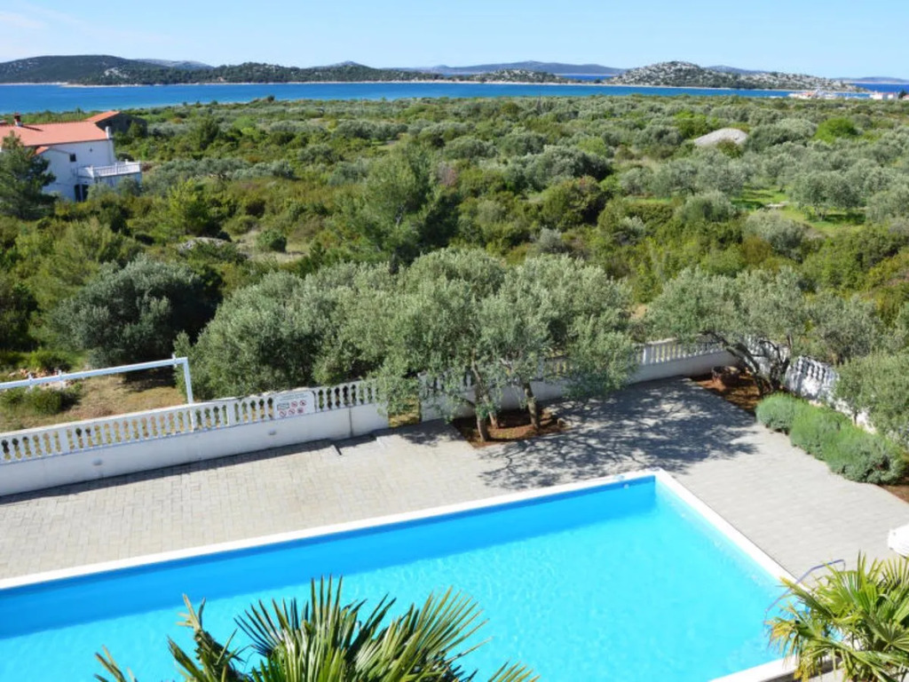 Apartment Rina Paros 22746