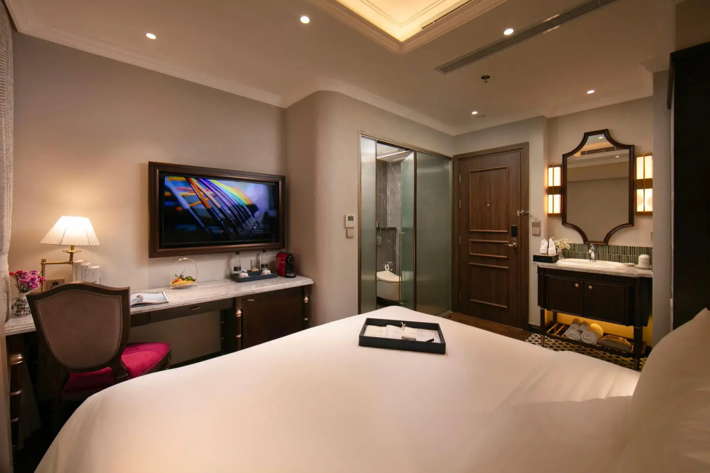 Heritage Ham Long Hotel and Spa