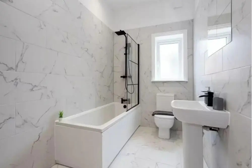 Flat 1 15 Longley Road