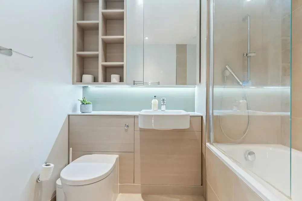 Elegant 2 Bed Apartment Within Many Attractions