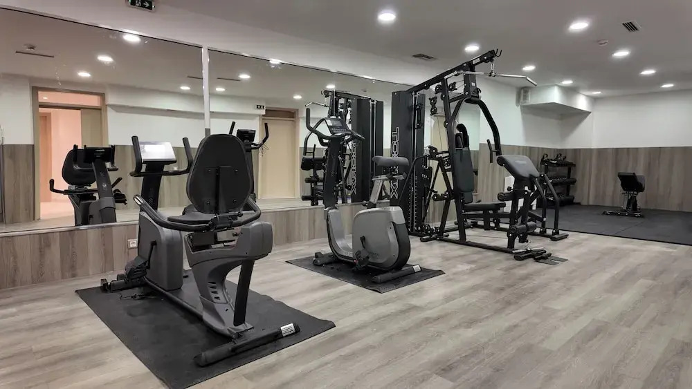 CCLUX Suites - Piraeus Port Hub & Express Check-in