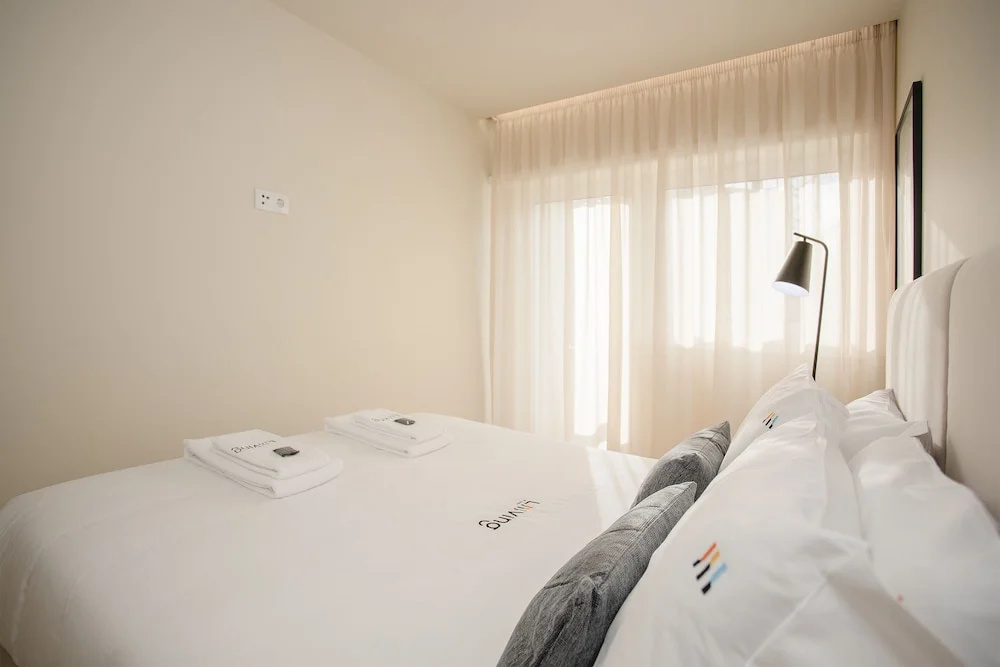 Liiiving in Porto-Uptown Pearl Apartment