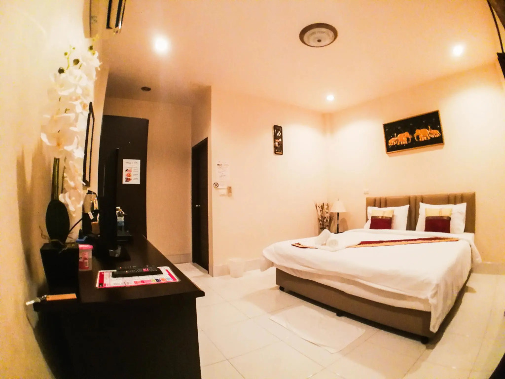 Tanamas House
