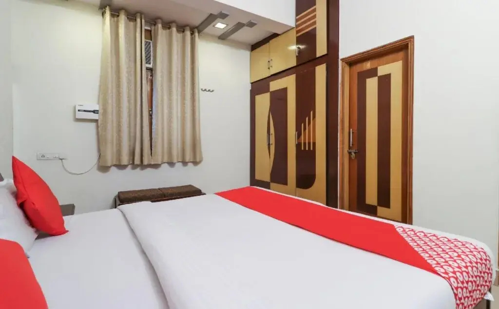 Zaina Guest House by OYO Rooms