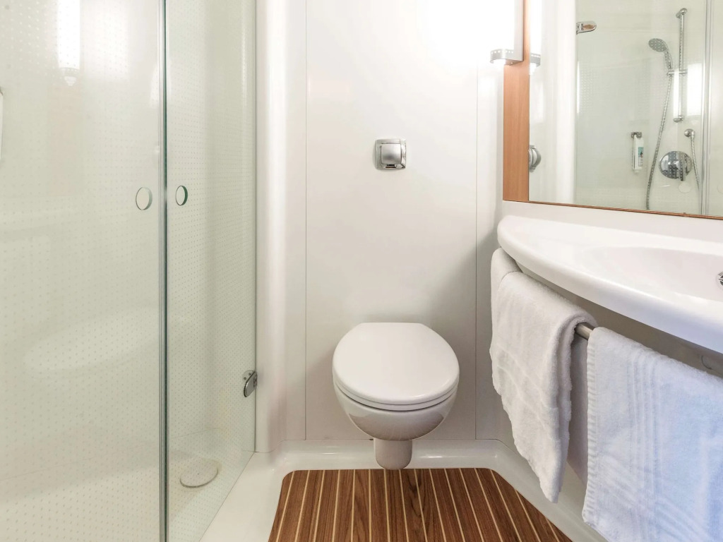 ibis Issoire