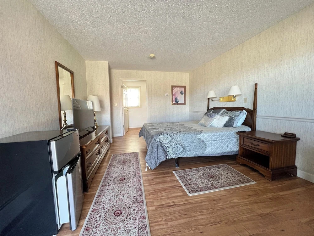 Island Pond Country Inn