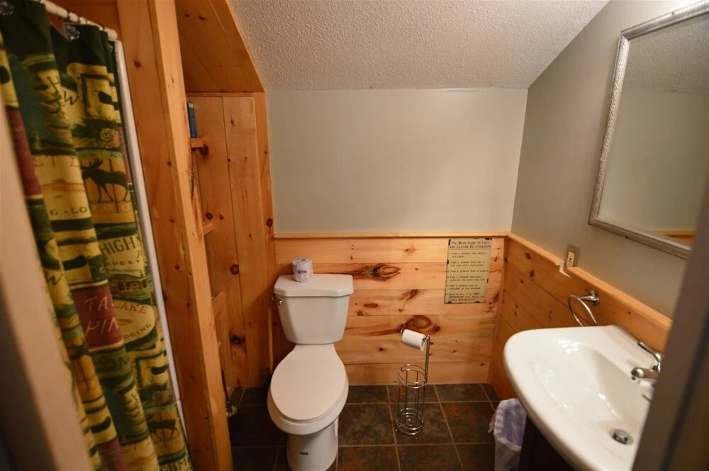 Newly Renovated Private 3 Bedroom Home in Waterville Estates Near Community Center - Bv146e