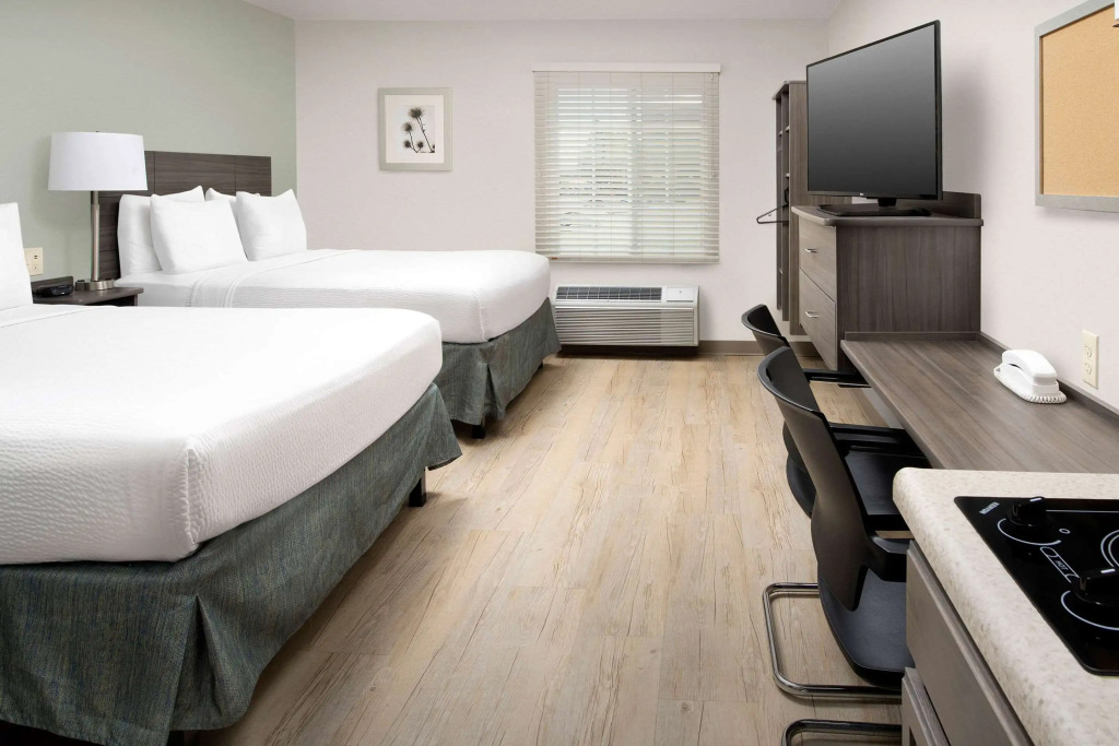 WoodSpring Suites Broken Arrow