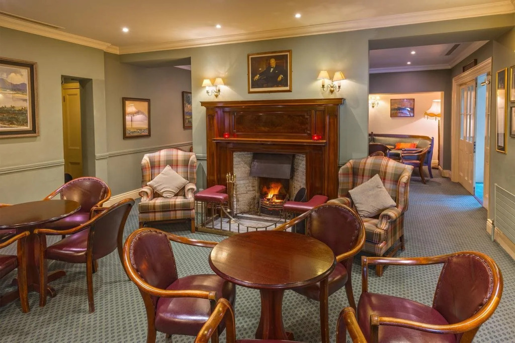 The Harbourview Hotel